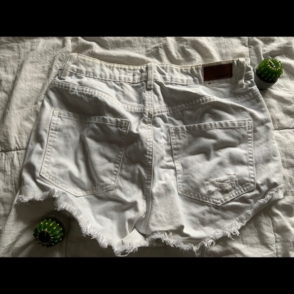 Garage Ripped Jean Shorts - Picture 3 of 3